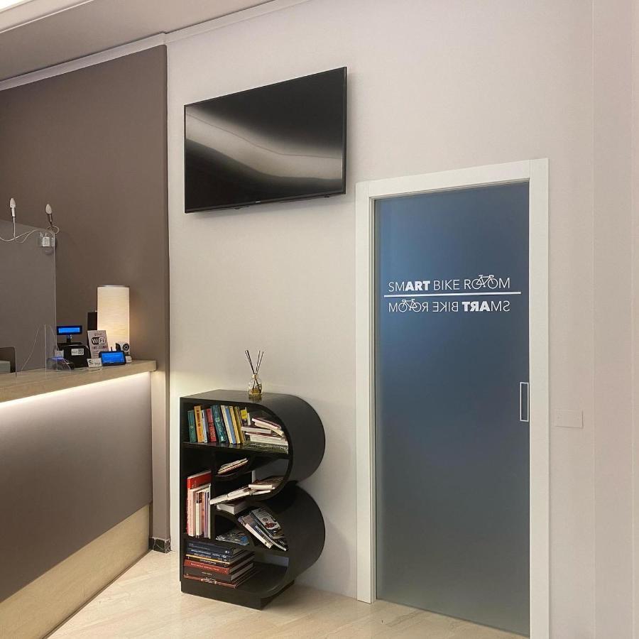 Smart Bartolini Hotel